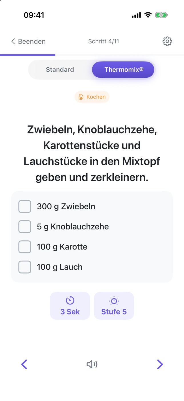 Screenshot von PlanPlate im Thermomix-Modus: Zwiebeln, Knoblauch, Karotte und Lauch in den Mixtopf geben und 3 Sekunden auf Stufe 5 zerkleinern