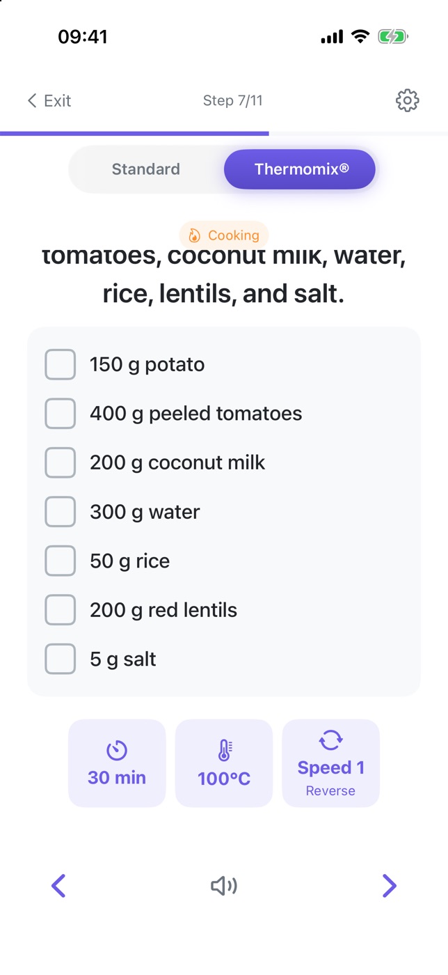 PlanPlate screenshot in Thermomix mode: the curry ingredients to tick off, then 30 minutes, 100 °C, speed 1 in reverse